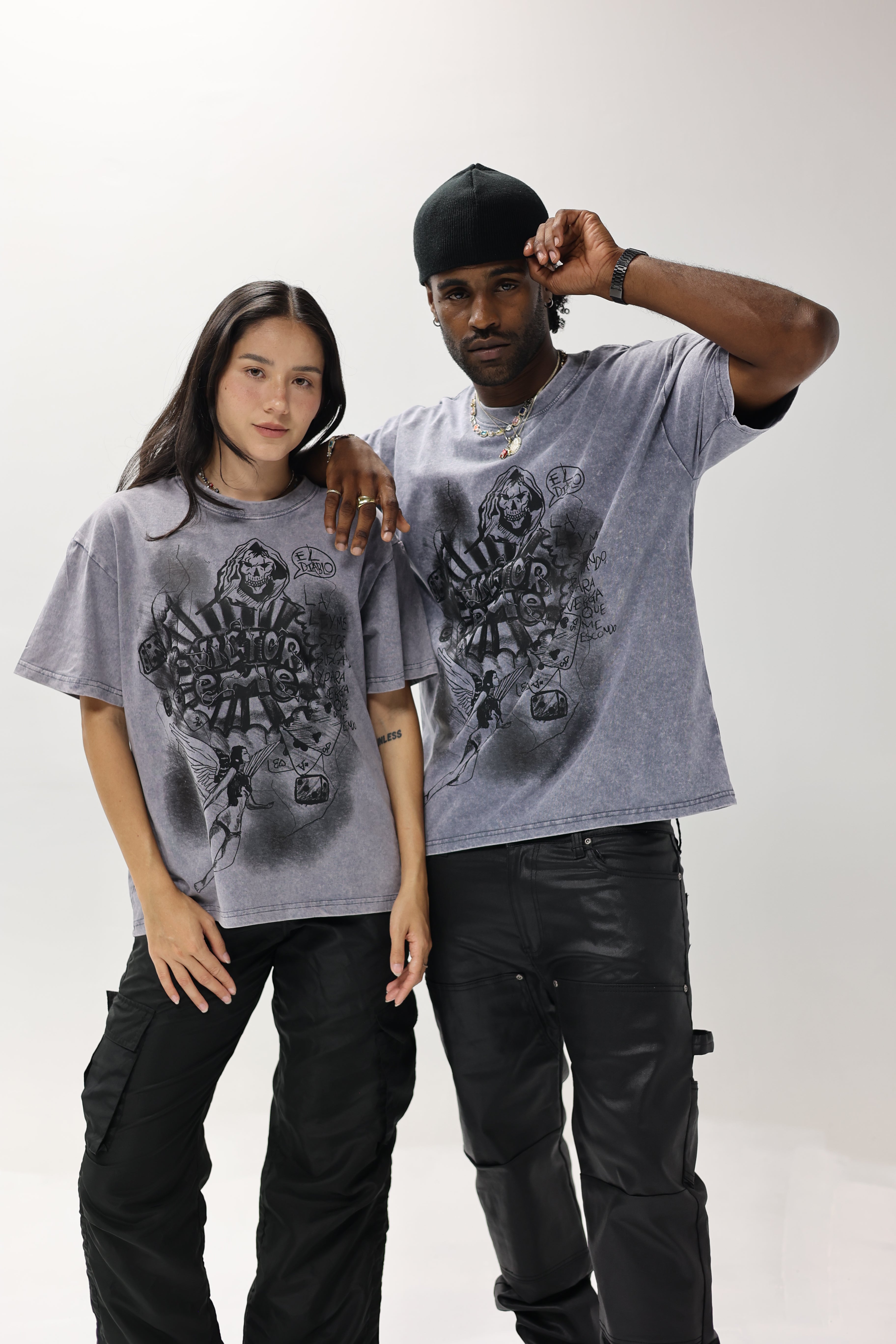 VICTOR EME - LA MUERTE ACID WASH TEE